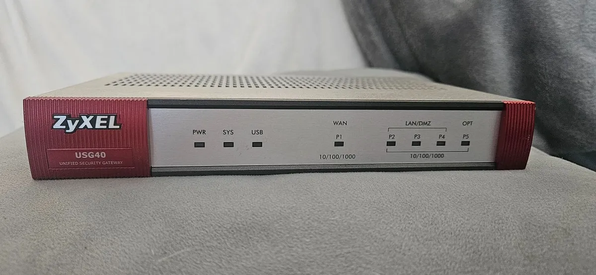 Zyxel router - Image 2