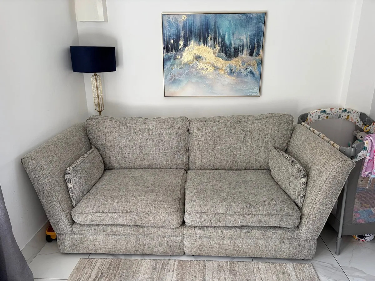Couch - Image 1