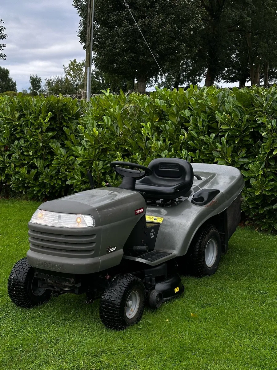Craftsman Ride On Mower - Image 2