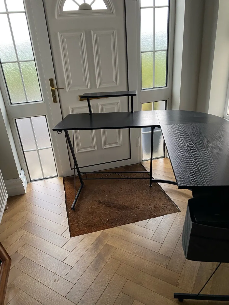 Gaming Desk - Image 1