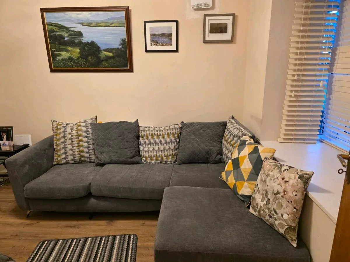 L shaped Couch - Image 3