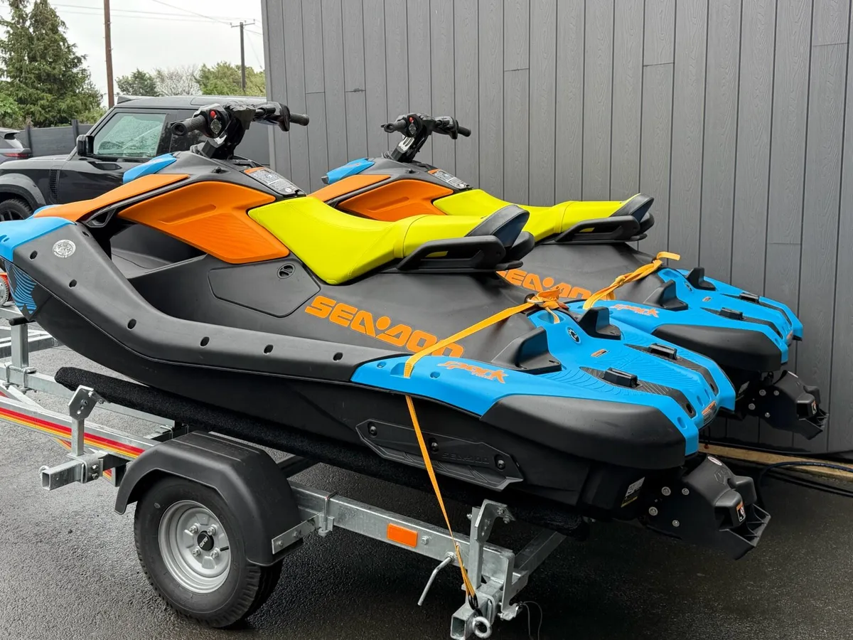 2026 SEADOO SPARK TRIX - Image 3