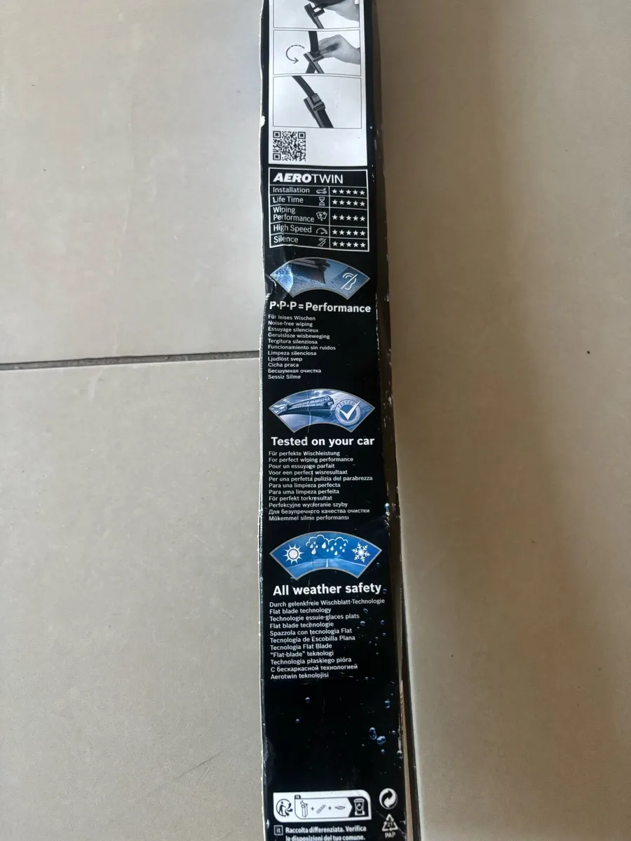 Bosch Aerotwin Flat Windshield Wipers - Good Cond - Image 4
