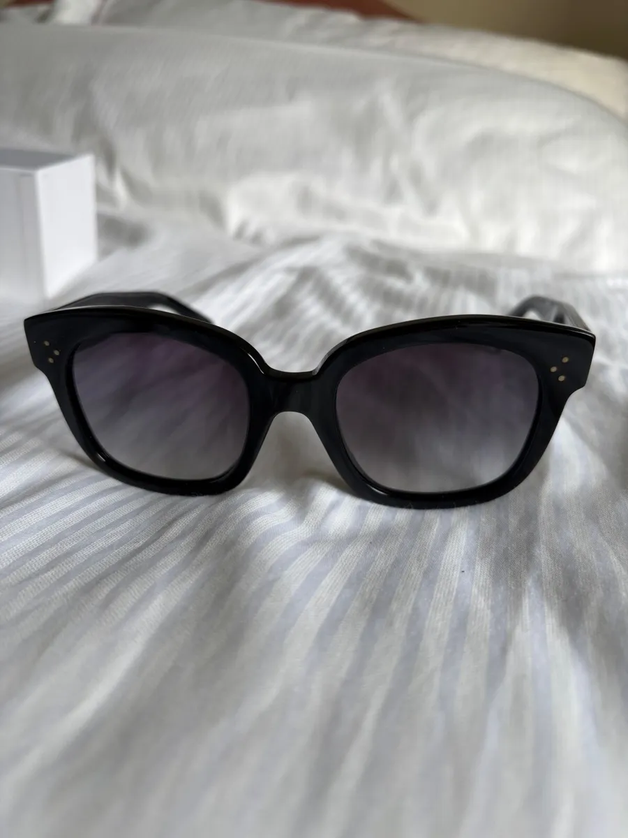 Celine Sunglasses Black CL4002UN 01B - Image 2