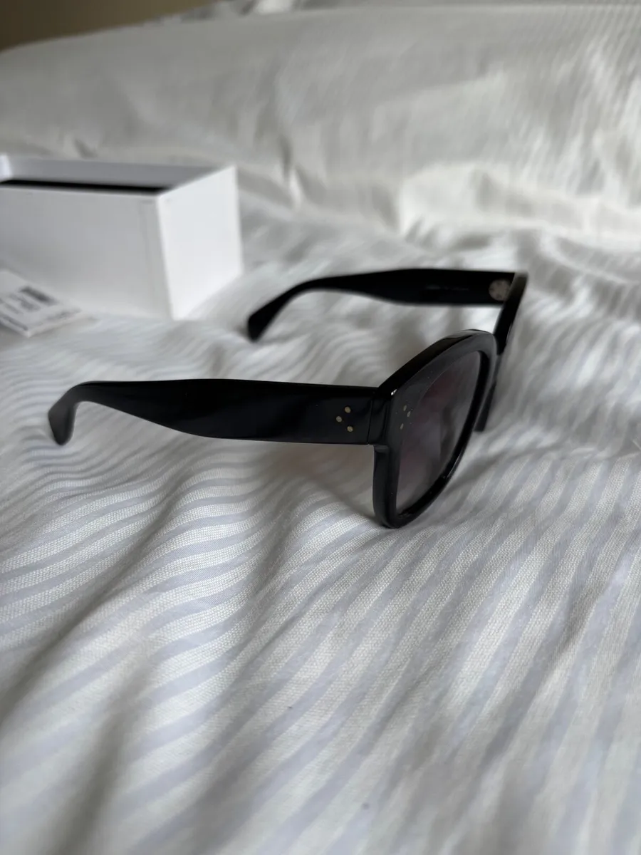 Celine Sunglasses Black CL4002UN 01B - Image 4