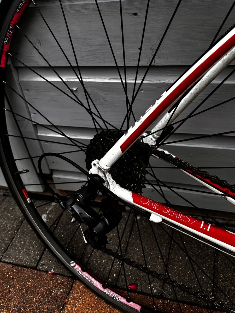 Trek road bike - Image 4