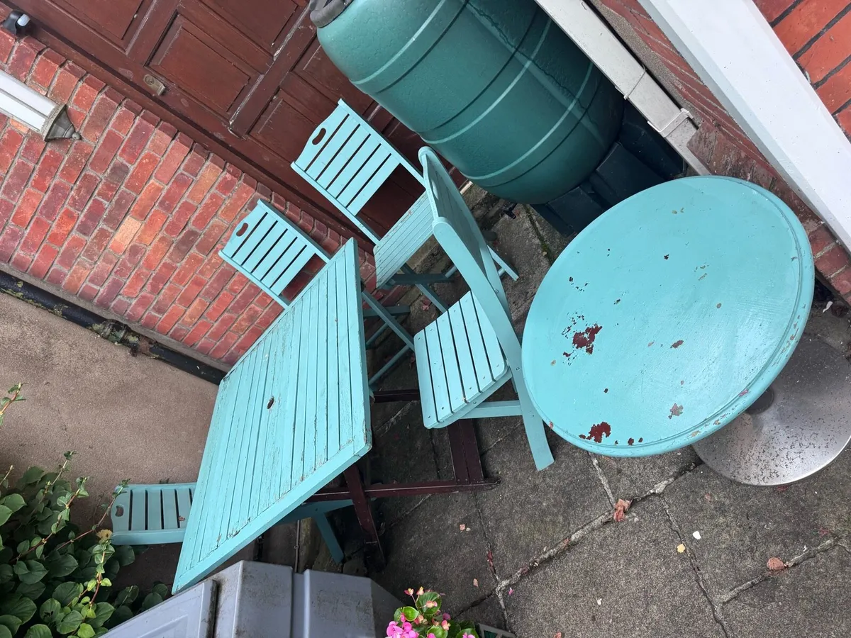 Garden table and chairs - Image 2