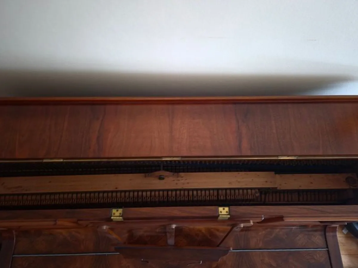 Piano - Image 3
