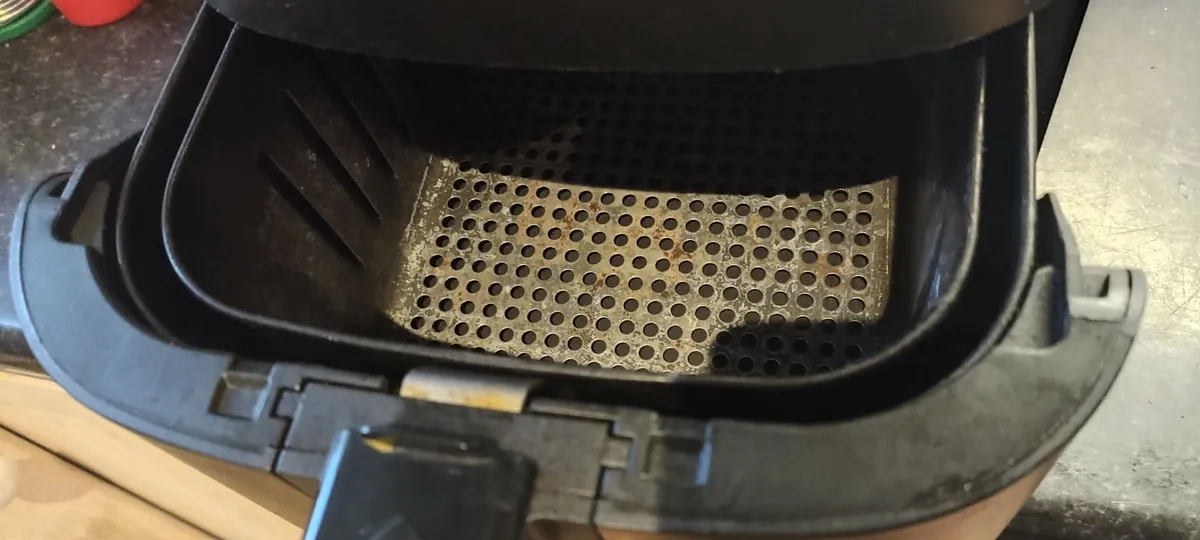 Microwave & Air Fryer - Image 2