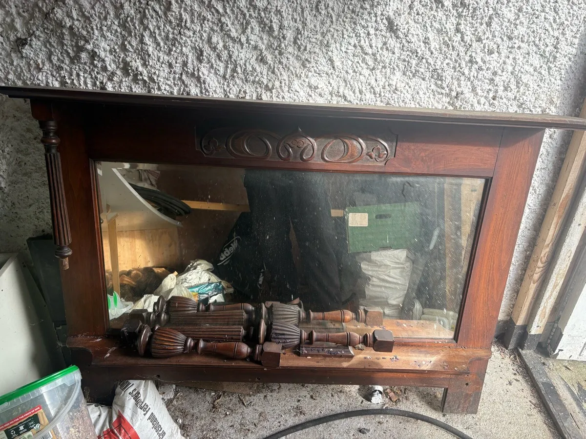 Antique Mahogany Chest of drawers w matching miror - Image 2