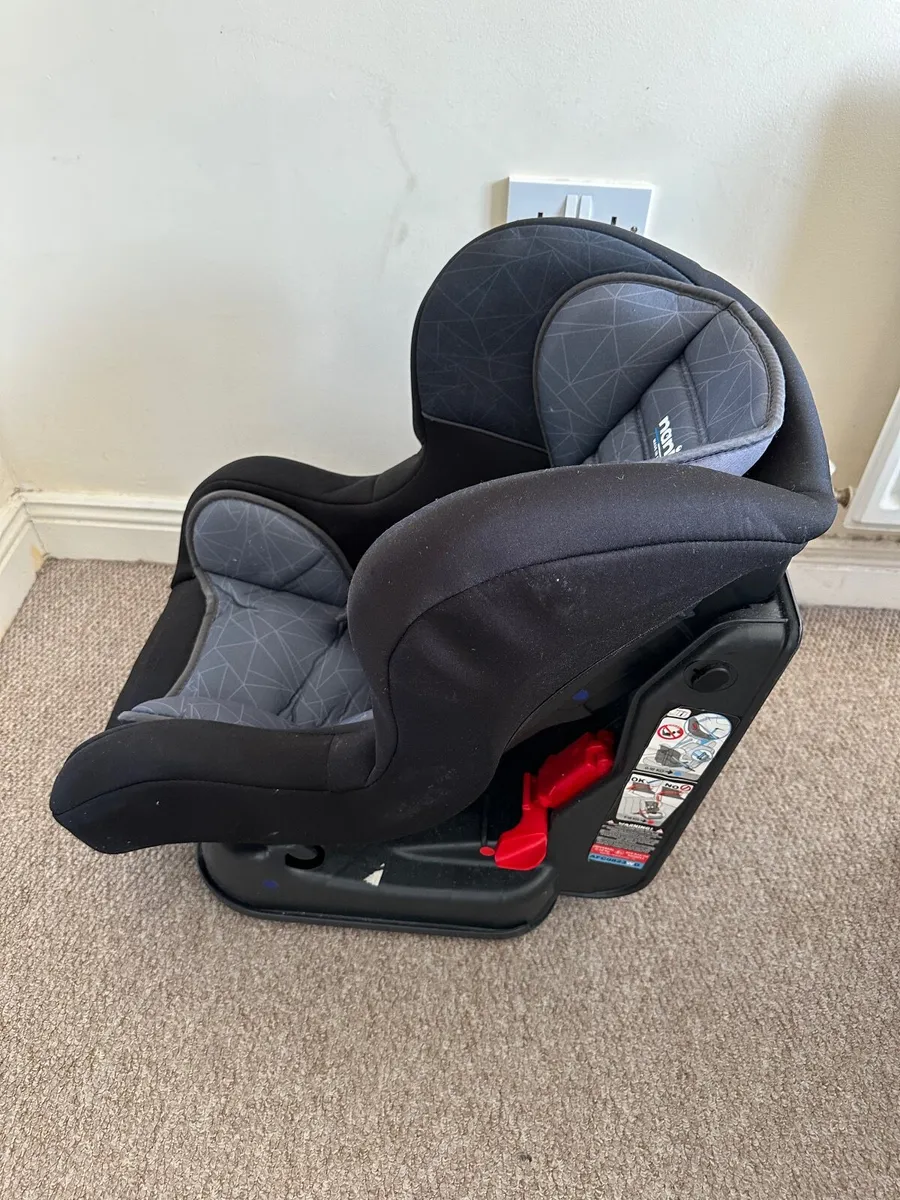 Nania Baby / Toddler Car Seat – Black & Grey - Image 2