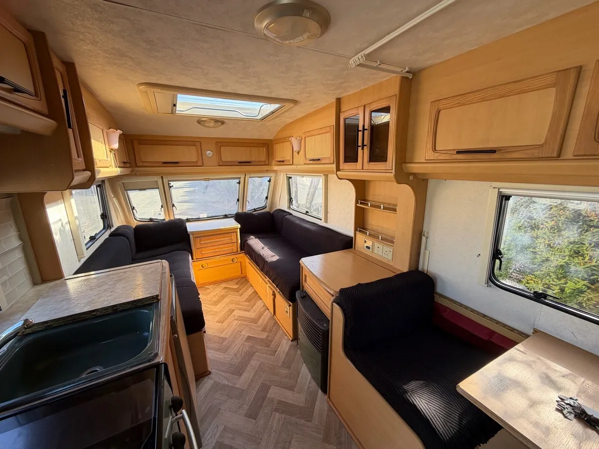 Coachman Amara 520/4 - Image 4