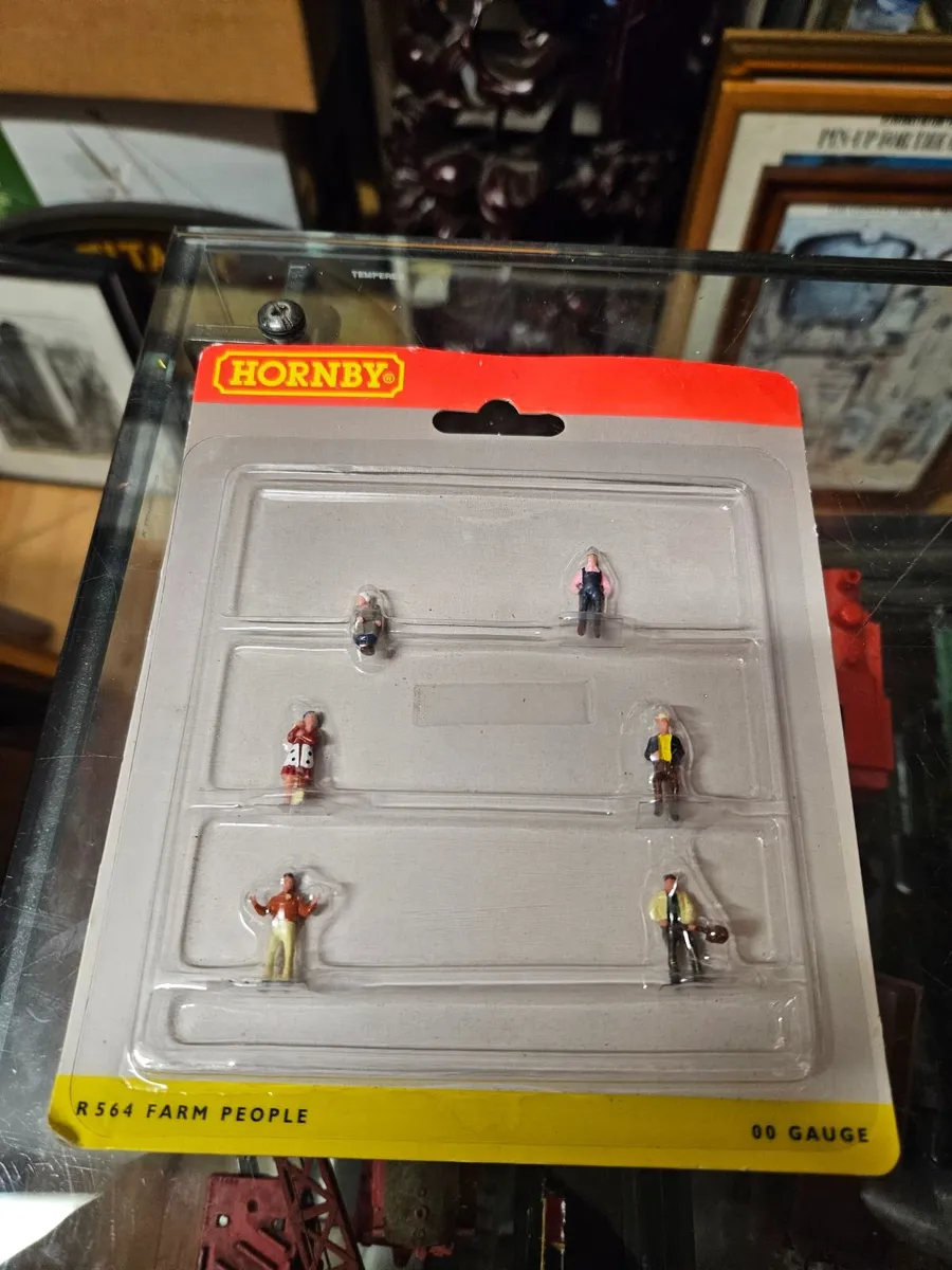 Hornby OO Gauge People