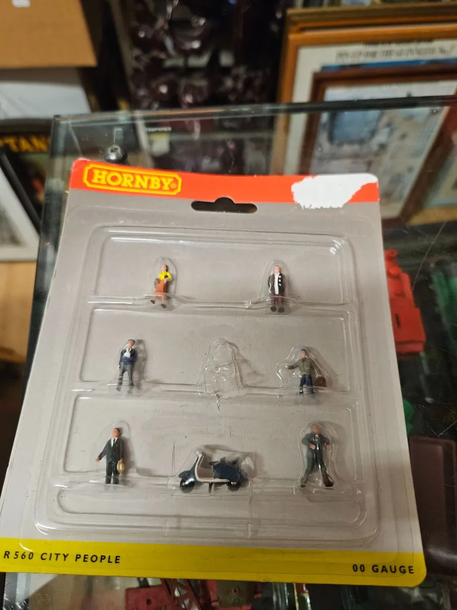 Hornby OO Gauge People