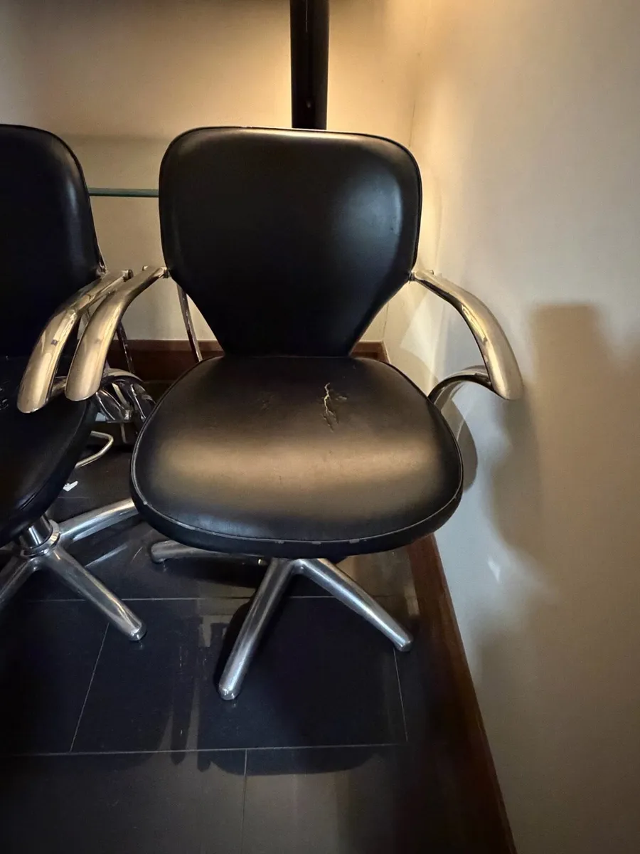 Chairs REM - Image 2