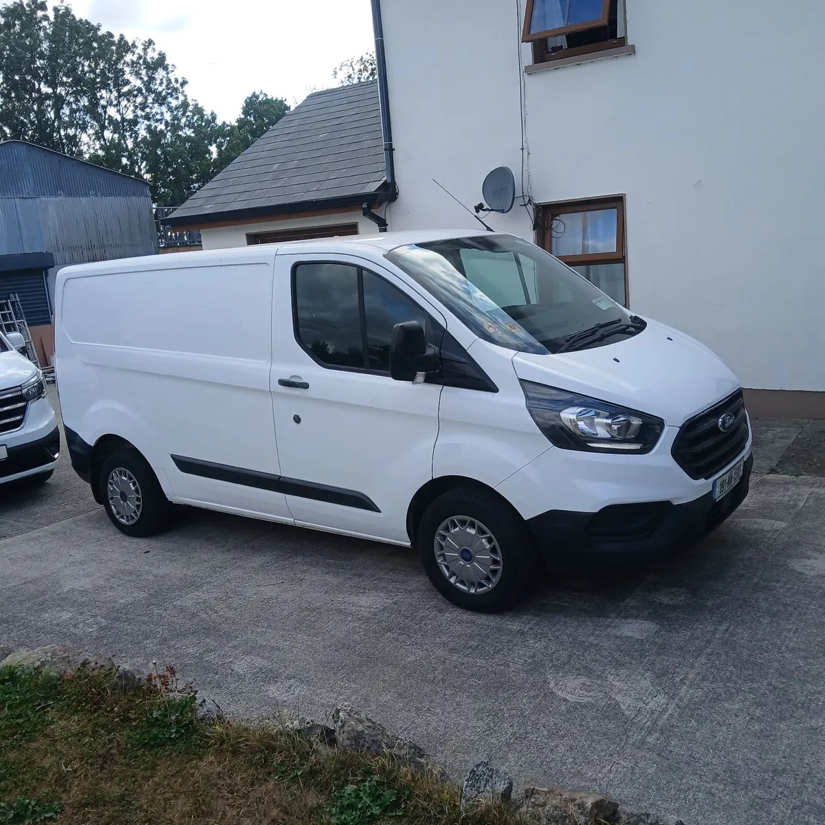 Ford Transit Custom 2019 - Image 3