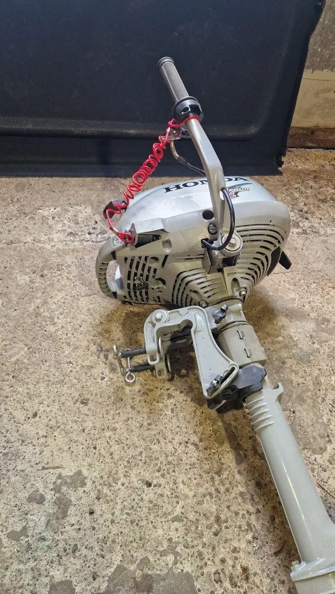Honda 2.3HP Outboard Engine - Image 2