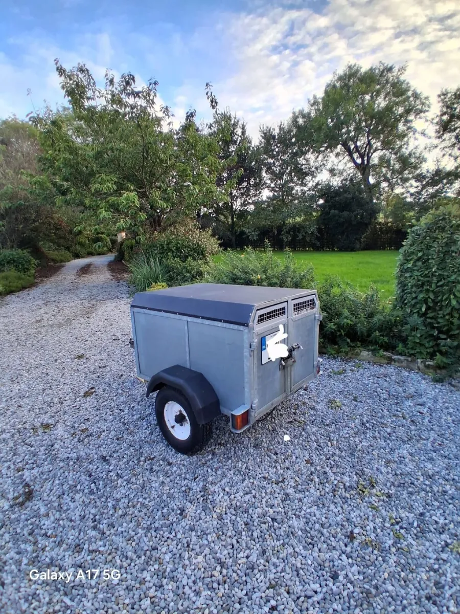 Dog trailer - Image 1