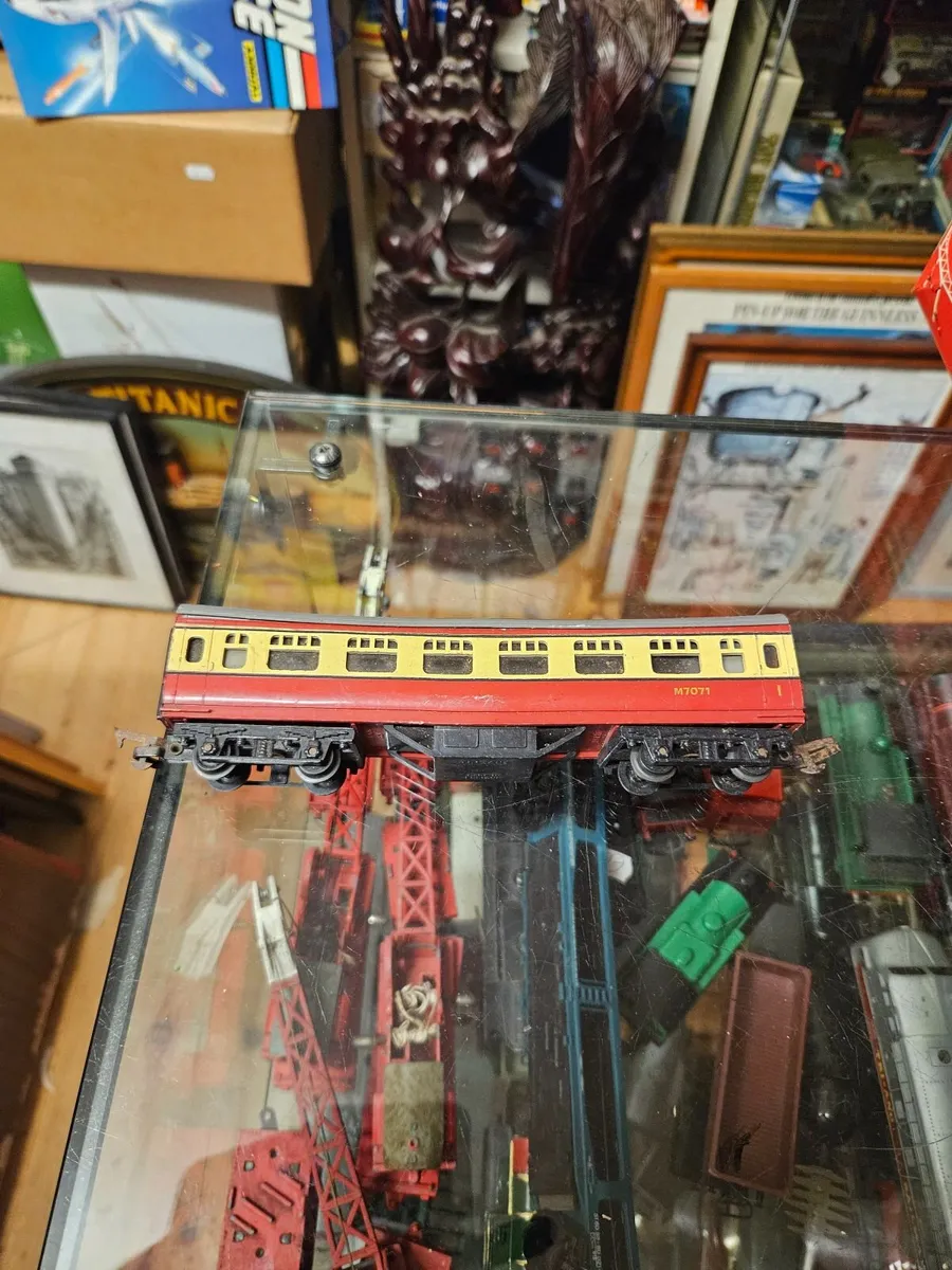 Hornby Triang OO Gauge Carraige