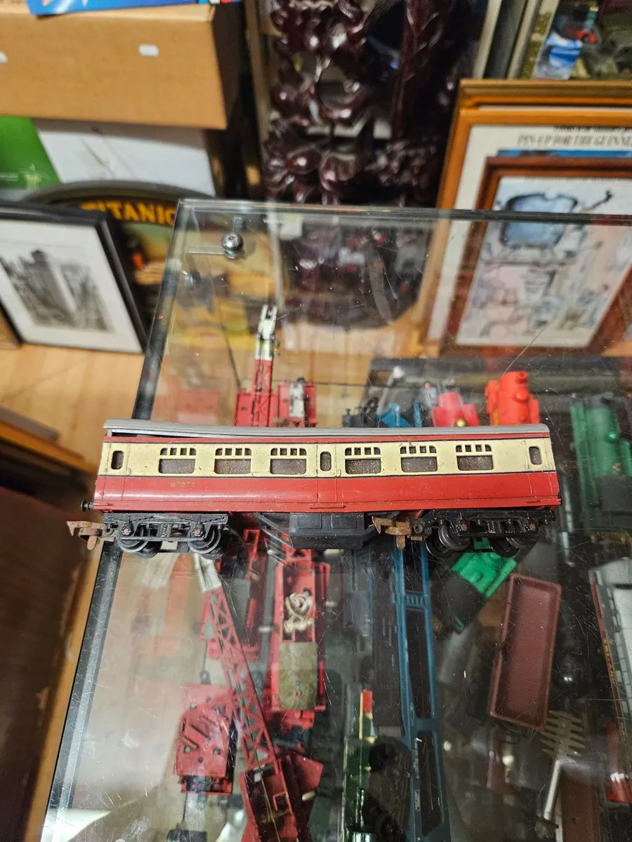 Hornby Triang OO Gauge Carraige