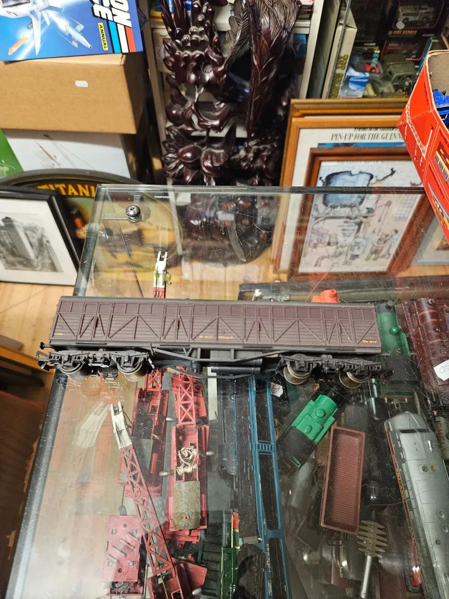 Hornby Lima OO Gauge Parcel Van