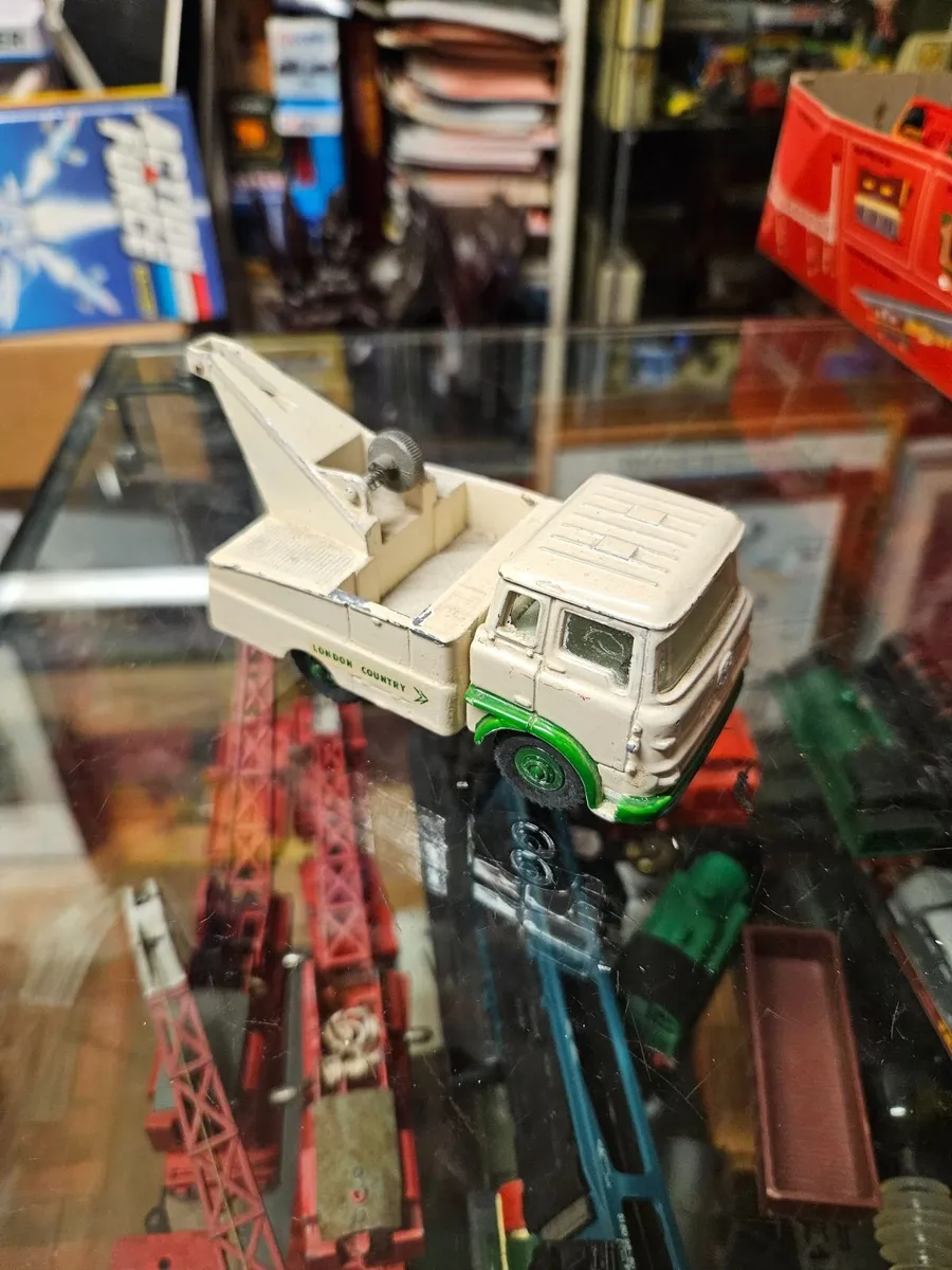 Corgi Bedford Tow Truck Wrecker - Image 1