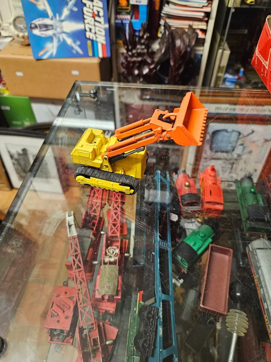 Matchbox Superkings Caterpillar Loader - Image 3