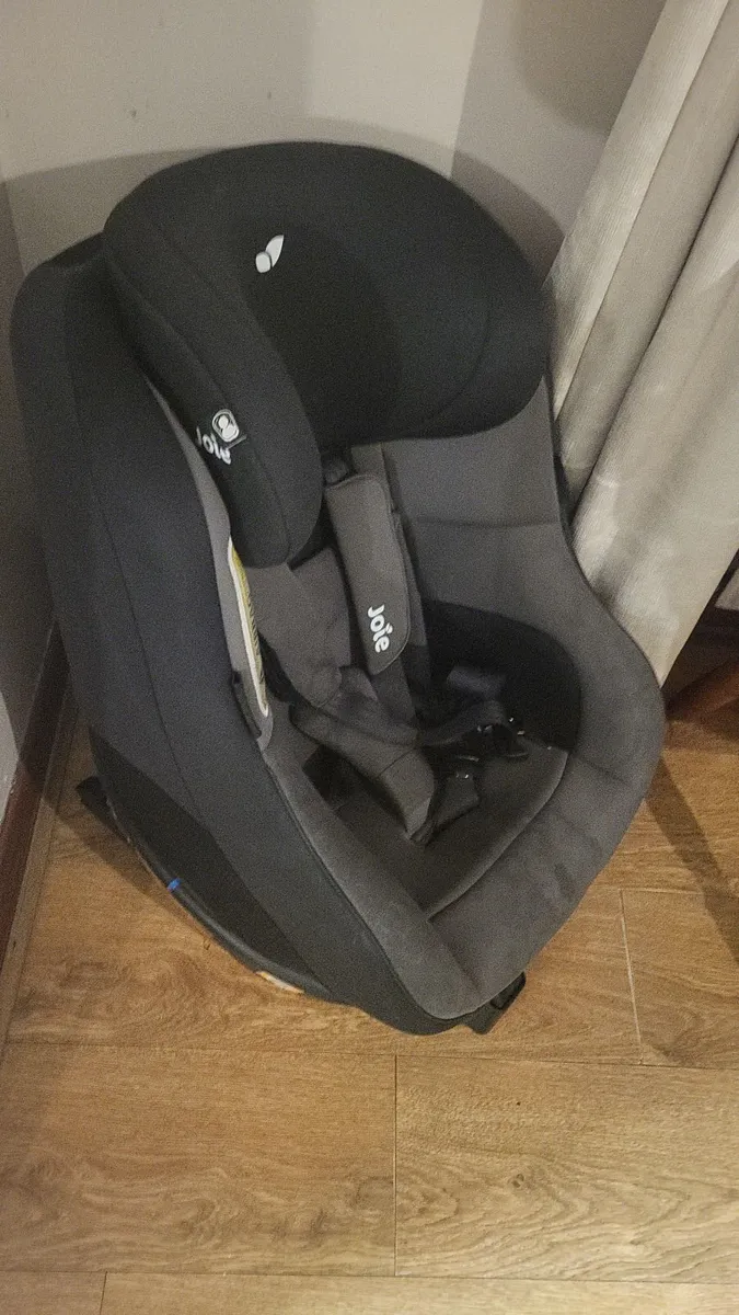 Car seat - Image 1