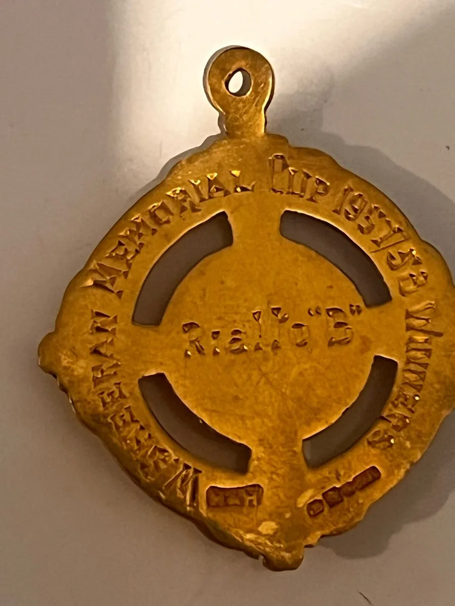Gold medal - Image 4