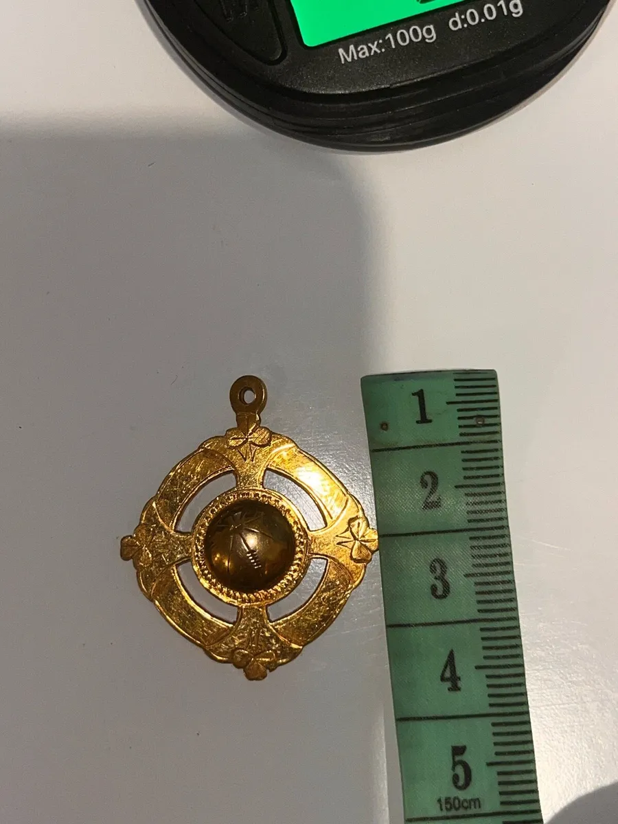 Gold medal - Image 1