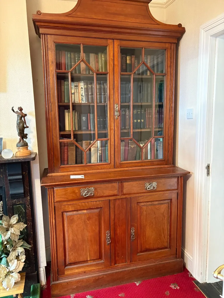 Two door glazed bookcase - Image 4