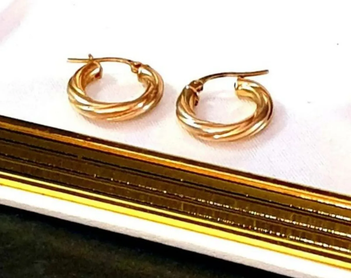 Vintage 9ct Gold Twist/Rope Earrings - Image 2