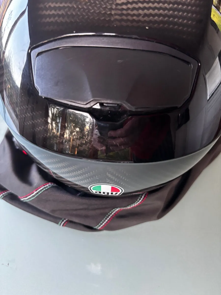 AGV Sportmodular full Carbon helmet - Image 4