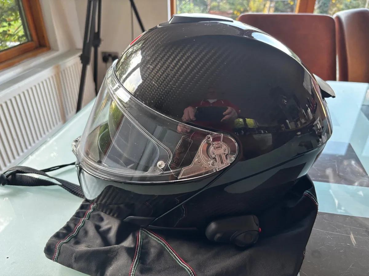 AGV Sportmodular full Carbon helmet - Image 1