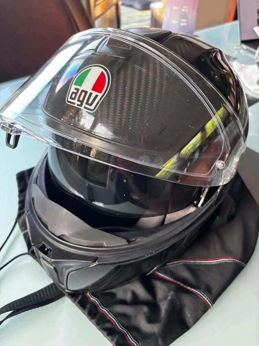 AGV Sportmodular full Carbon helmet - Image 2