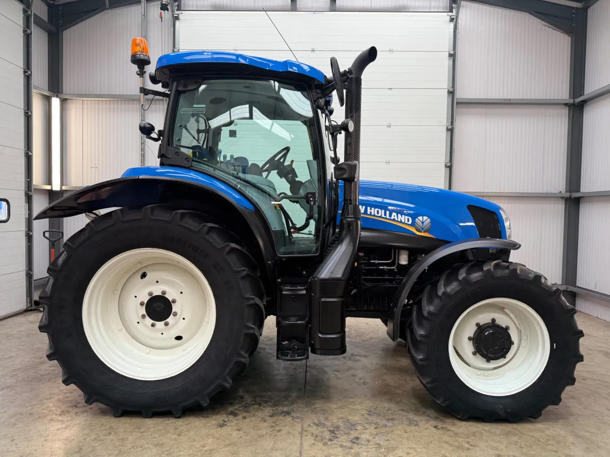 NewHolland T6.165 **Only 3800 hours!!** - Image 2