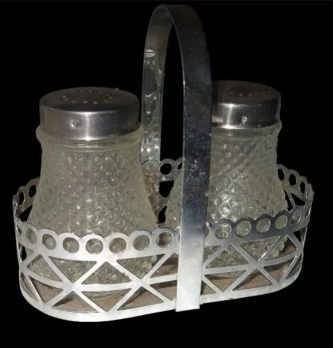 Pristine Vintage Glass Salt & Pepper Shaker Set - Image 1