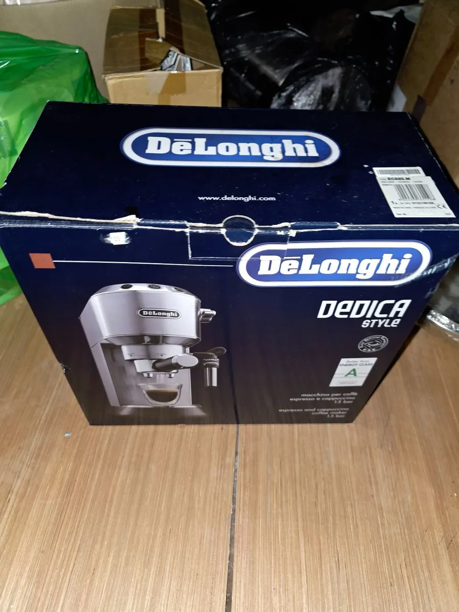 Delonghi dedica