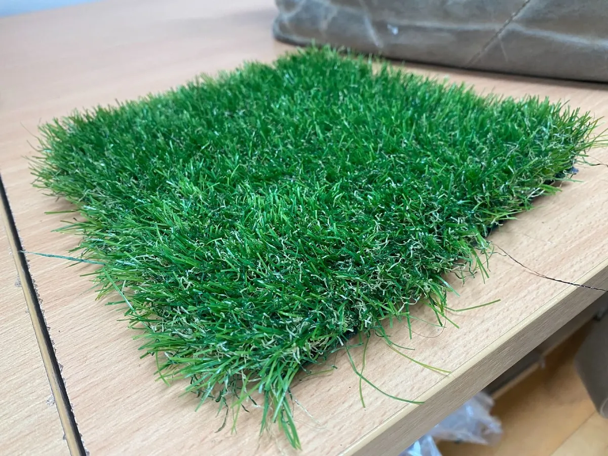 Grass. Quality Artificial Grass - Image 2