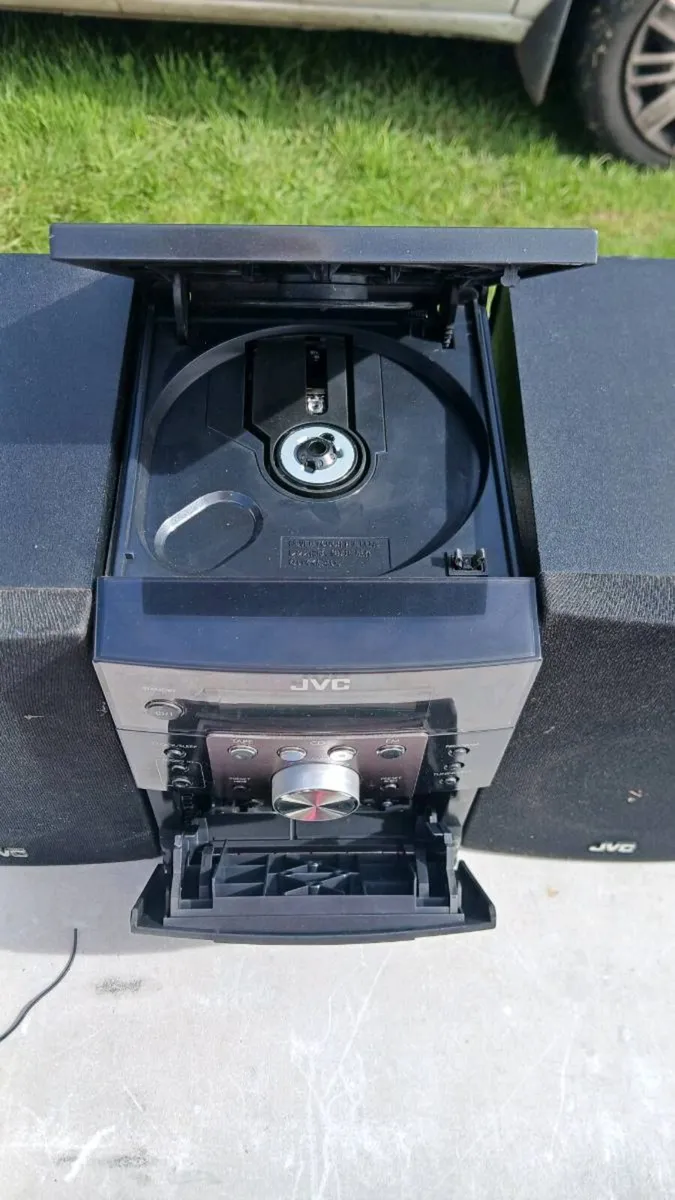 JVC music system - Image 2