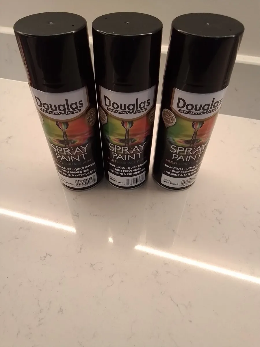 6 tins Matt black spray paint