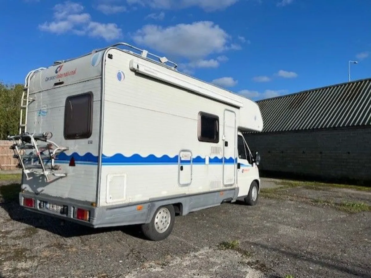 Motorhome - Image 2