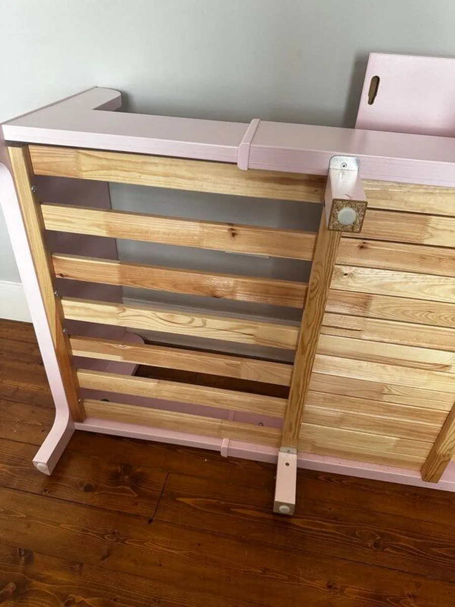 Girl Extendable Bed. light Pink and Mattress. IKEA BUSUNGE - Image 2