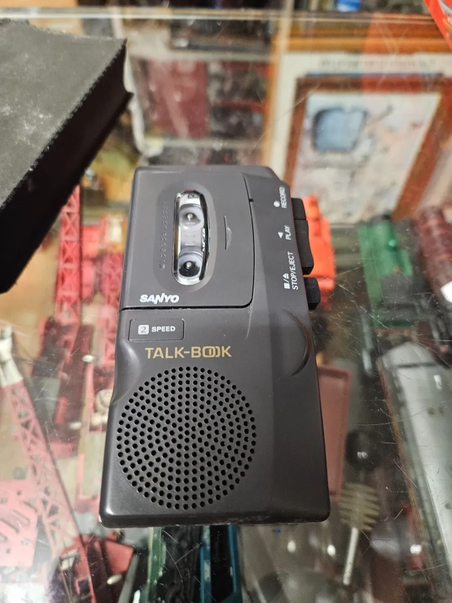Vintage Sanyo Dictaphone - Image 3