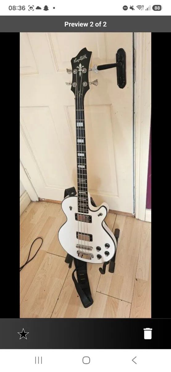 Hagstom Swede White Short Scale Bass - Image 2