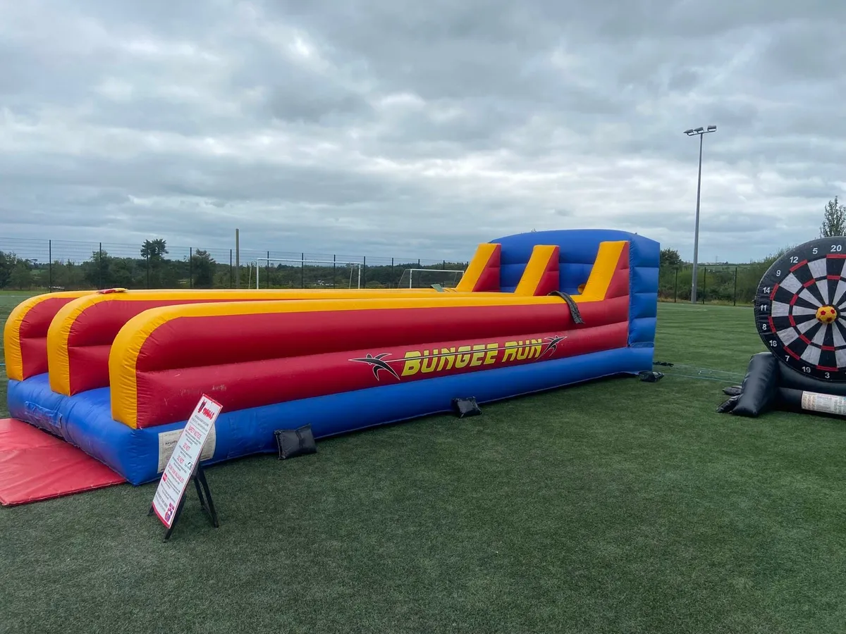 Bouncy Castle Bungee Run - Image 4