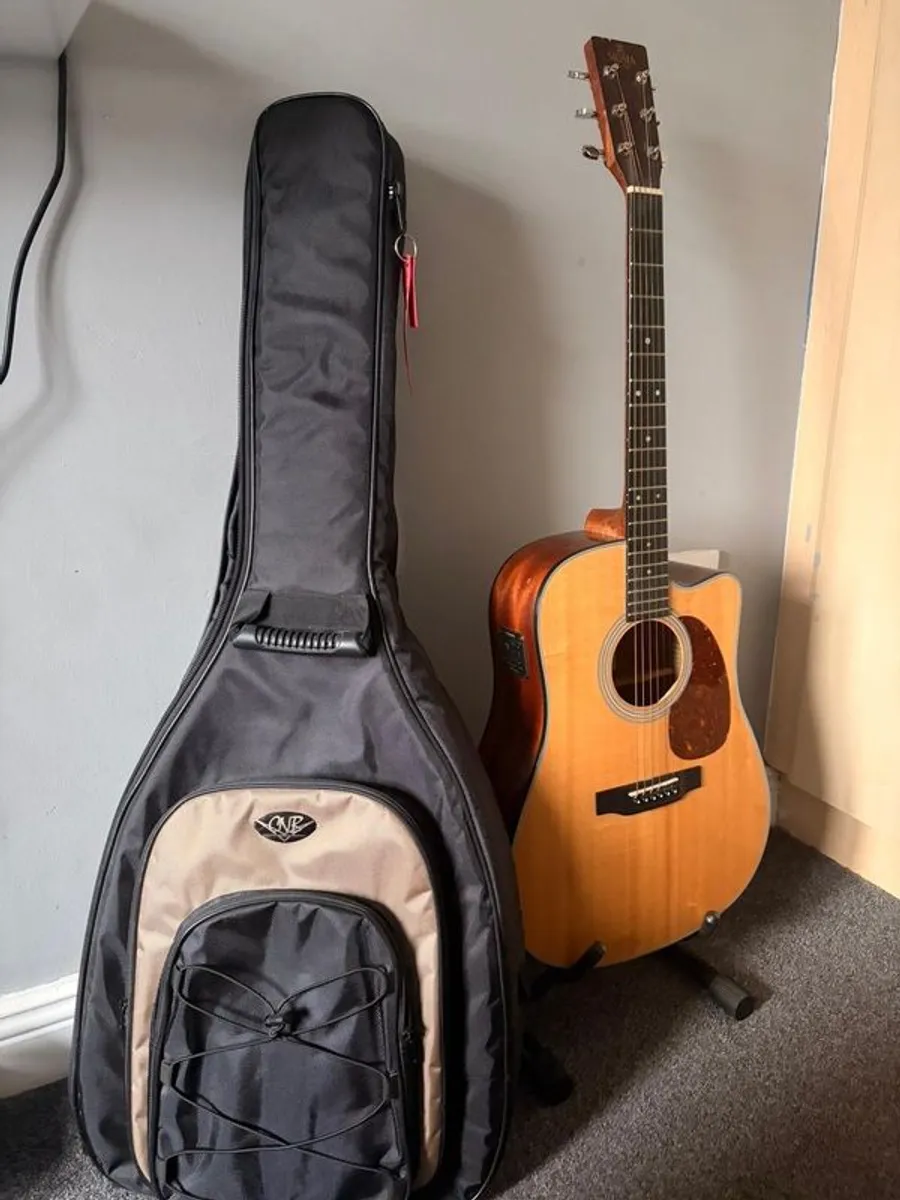 Guitar - Image 2