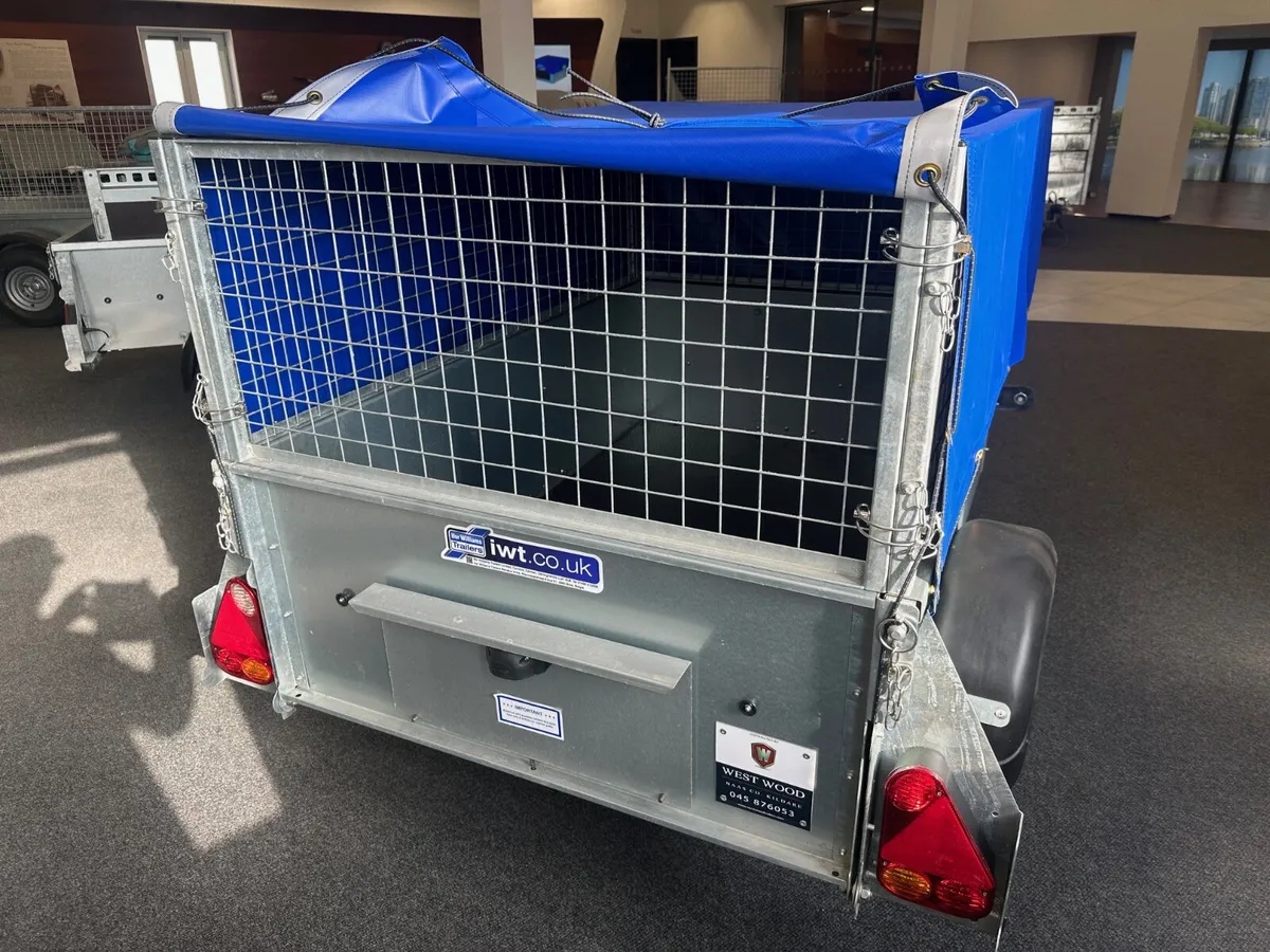 PVC099 P5e 5' x 3' Trailer Cover - Image 3