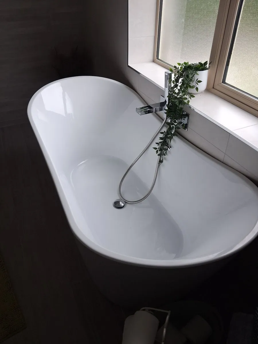 Bath - Image 3