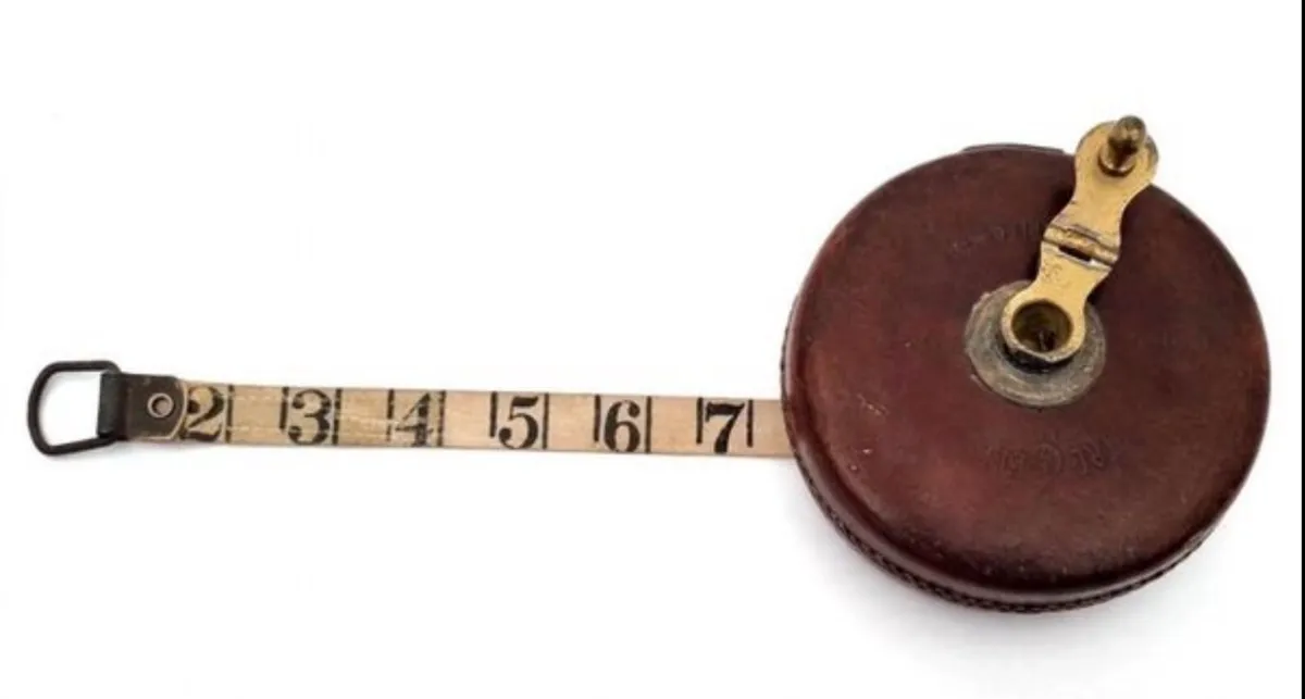 Antique tape measure - Image 2